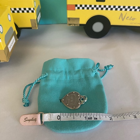 Tiffany & Co. RTT Love Heart Tag - Picture 7 of 7